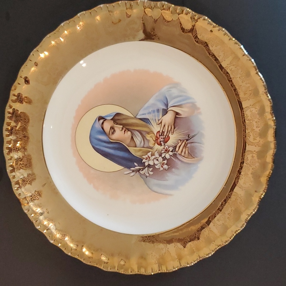 Vintage MARY plate, decorative, religious 10×10